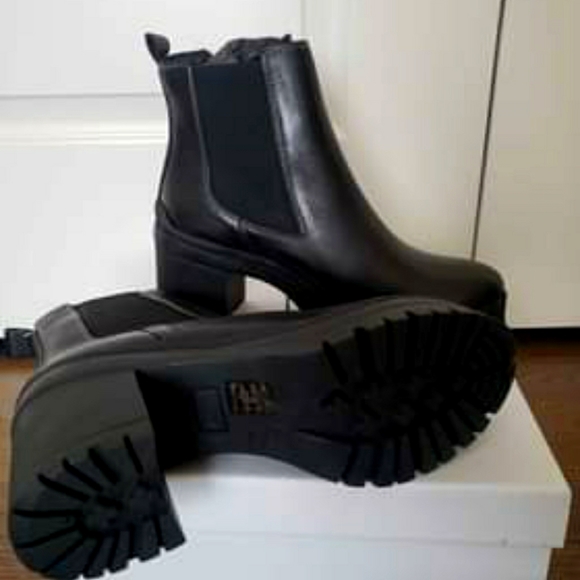 Ankle leather boots - Picture 3 of 4